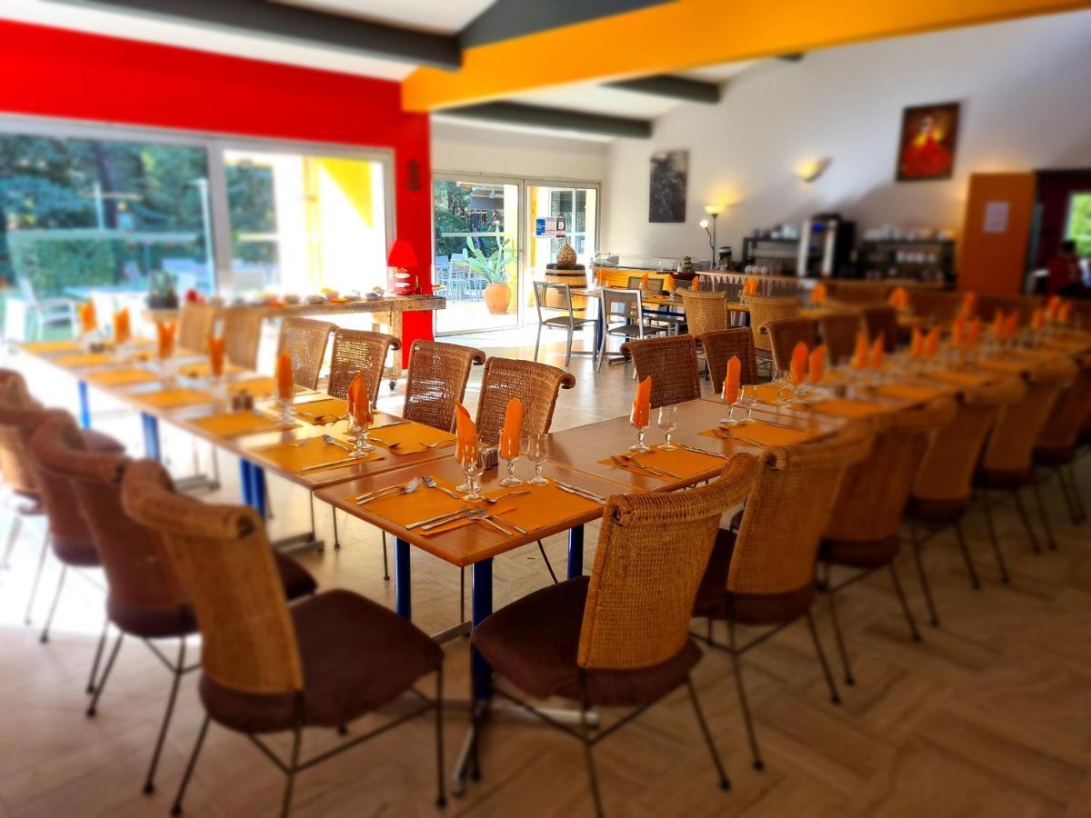 Hotel Restaurant Le Mas De L'Olivier Pont-Saint-Esprit Ngoại thất bức ảnh